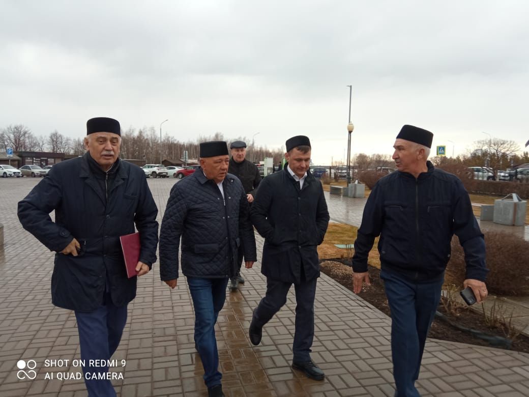 Праздничный намаз прошёл в Белой мечети города Болгар