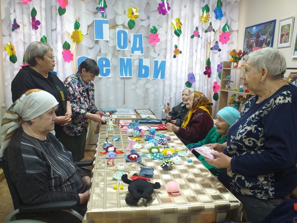 В Спасском ДИПИ прошла творческая выставка