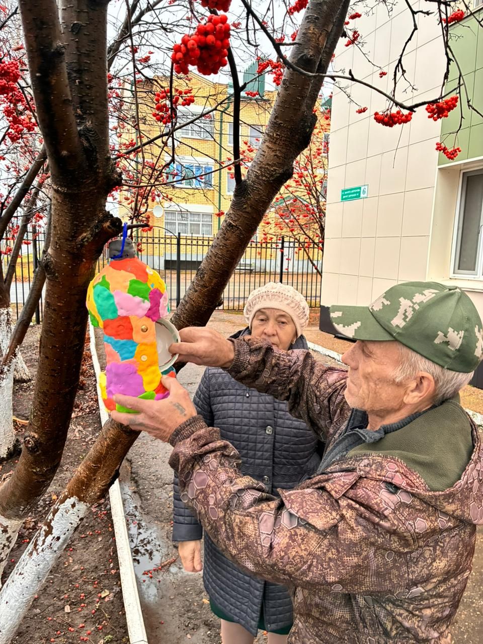 В Спасском ДИПИ прошла акция «Покормите птиц!»