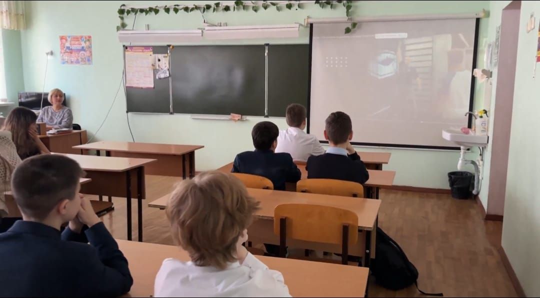 Школьники Болгара познакомились с комплексом ГТО на специальных уроках
