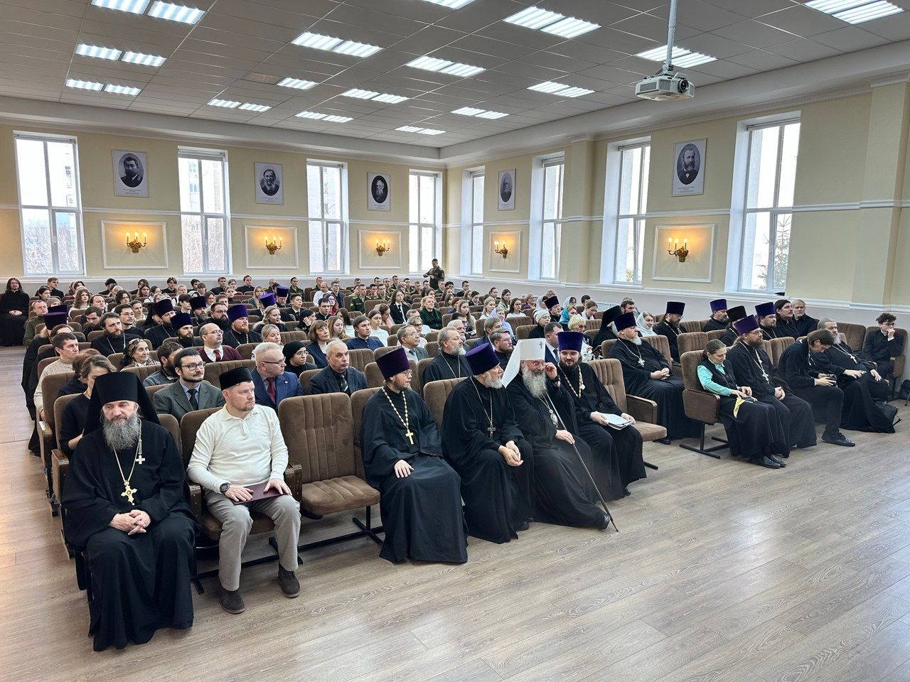 Делегация Болгарской исламской академии выступила на всероссийской конференции в Казани
