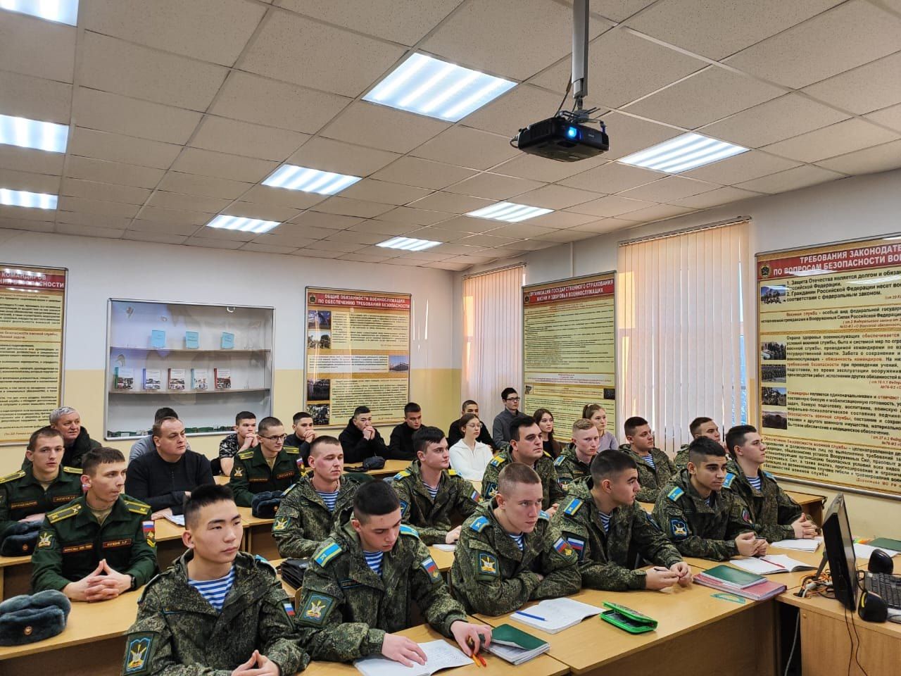 В Казани завершилась выставка военных вузов «Есть такая профессия — Родину защищать!»