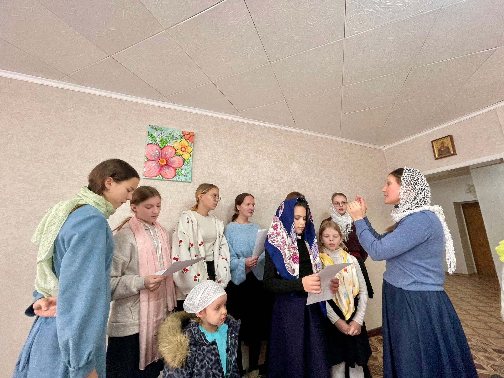 В воскресной школе Болгара дети готовятся к Рождеству