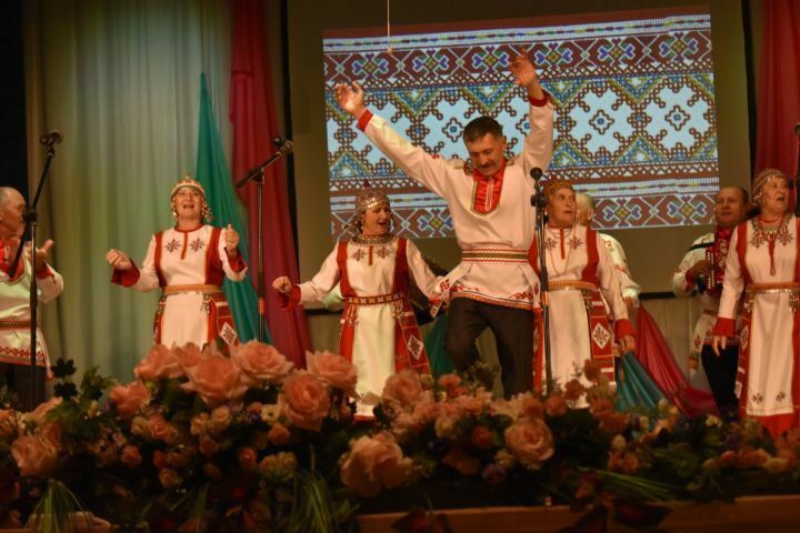 В Татарстане проходит фестиваль творчества для старшего поколения «Балкыш» («Сияние»)