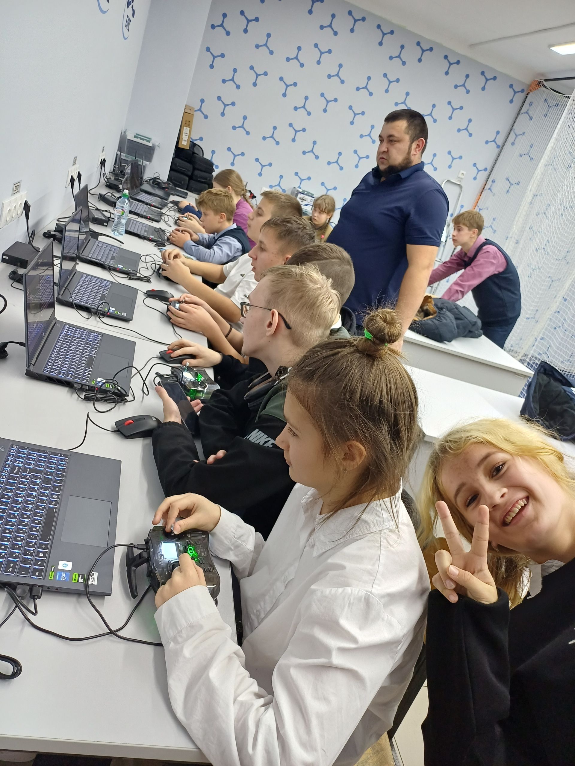 В Спасском районе завершил работу инклюзивный клуб для подростков «Вместе»