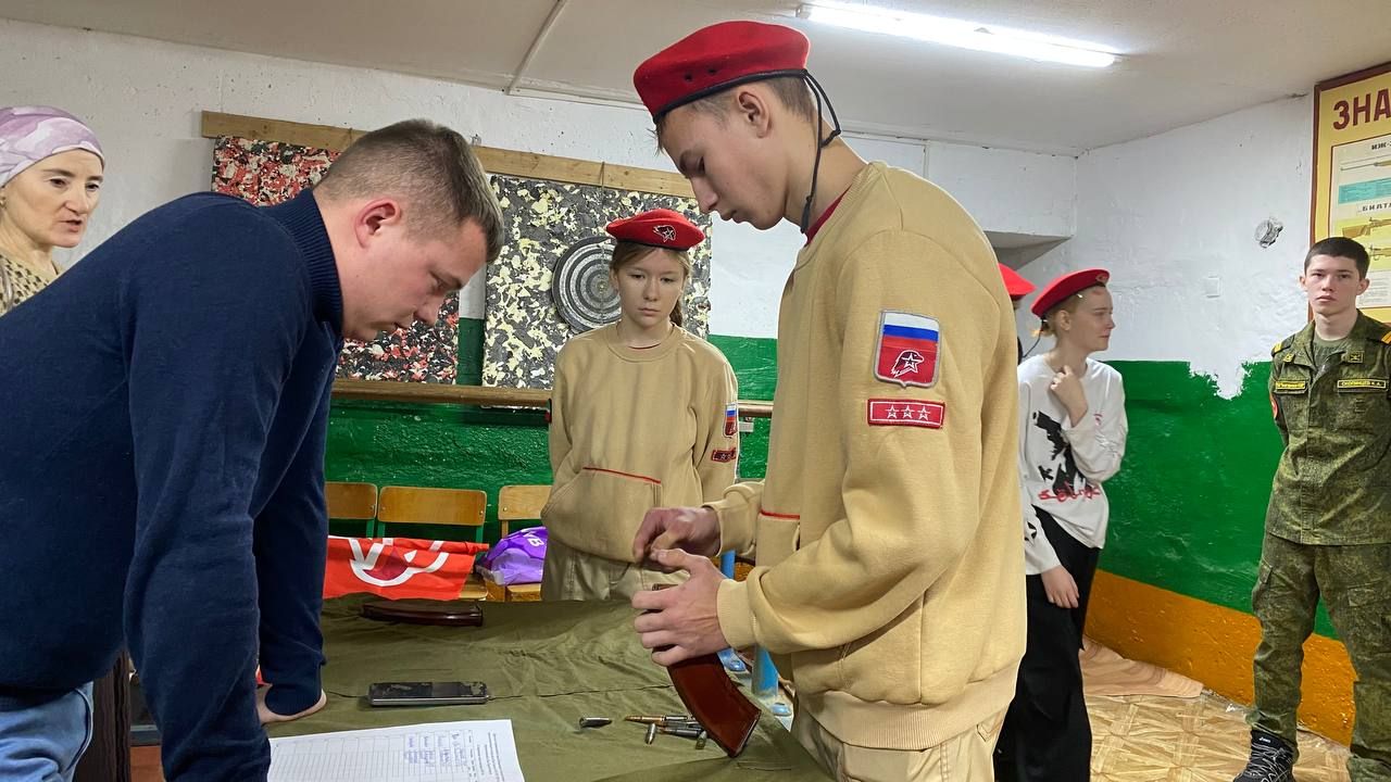 В Болгаре определили лучший юнармейский отряд района