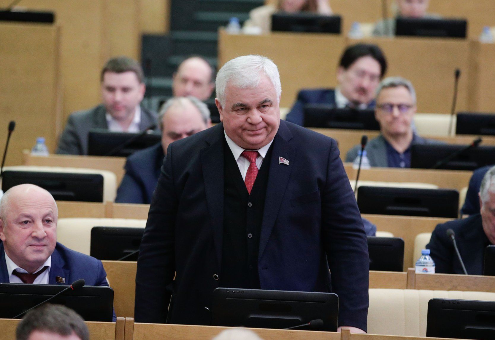 Парламентарии отказались сокращать рабочую неделю для многодетных матерей