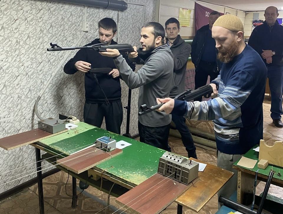 В Болгаре прошли соревнования по пулевой стрельбе среди коллективов