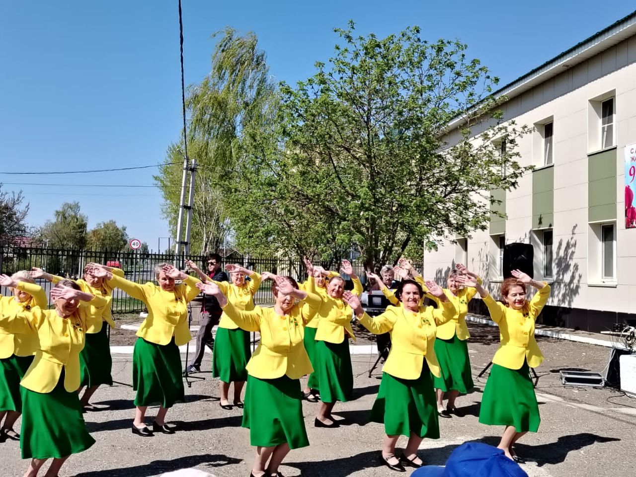 В Спасском ДИПИ прошёл концерт на свежем воздухе