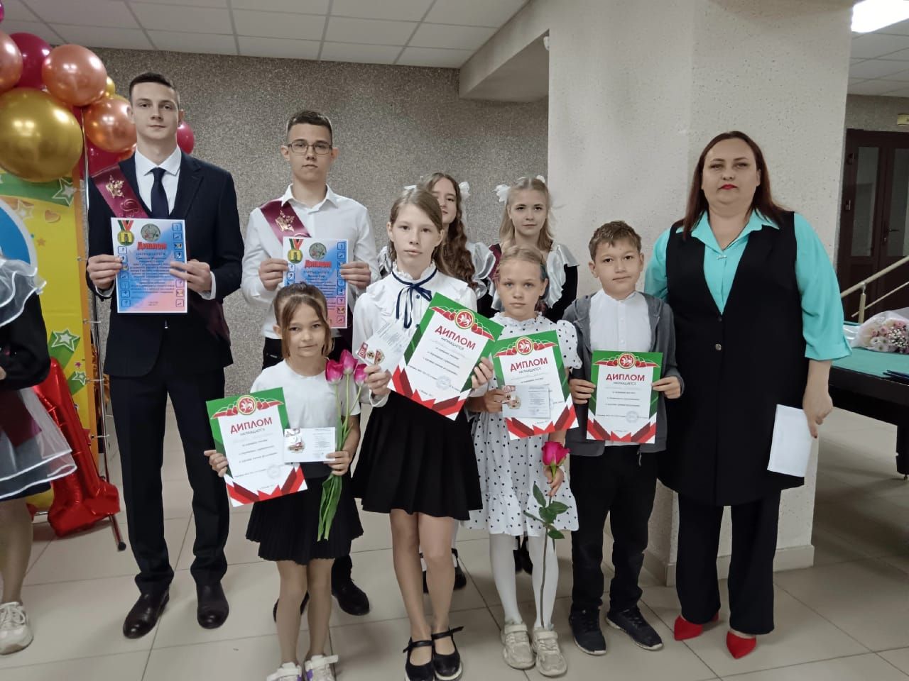 Выпускникам школ Болгара и Спасского района вручили знаки отличия ГТО