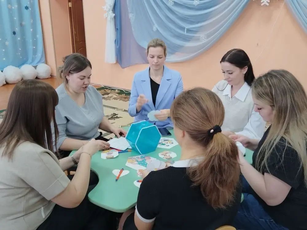 В Болгаре педагоги обсудили, как детскому саду и родителям стать одной командой