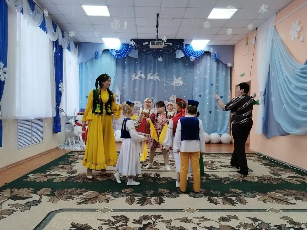 В Болгаре педагоги обсудили, как детскому саду и родителям стать одной командой