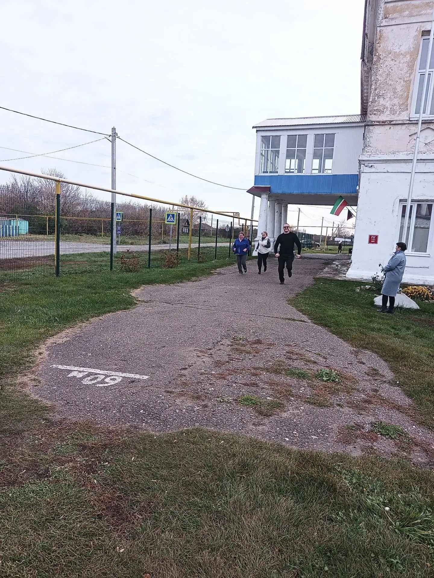 Педагоги Антоновской школы выполнили нормативы ГТО