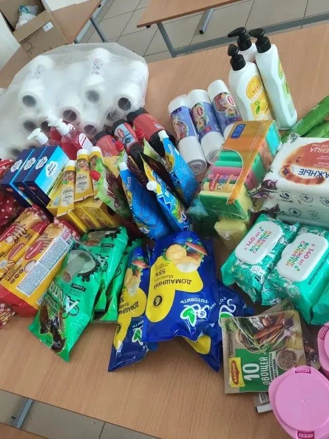 Сотрудники Спасского техникума собрали гуманитарную помощь для бойцов в зоне СВО