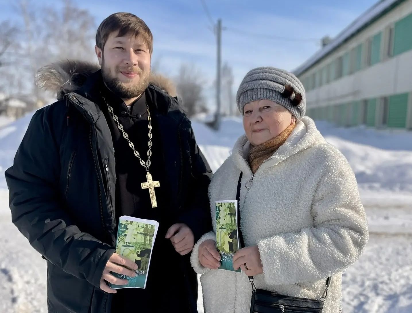 В Болгаре православная молодёжь раздавала буклеты о смысле Масленицы и Великого поста