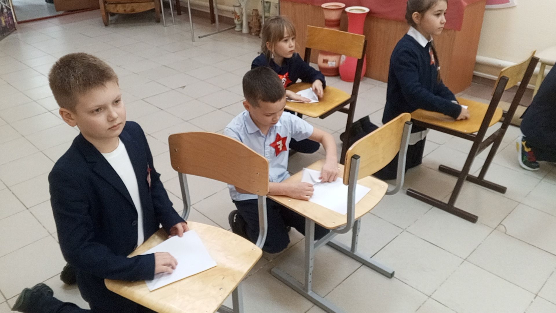 В Доме детского творчества Болгара выбрали самых ловких и эрудированных защитников