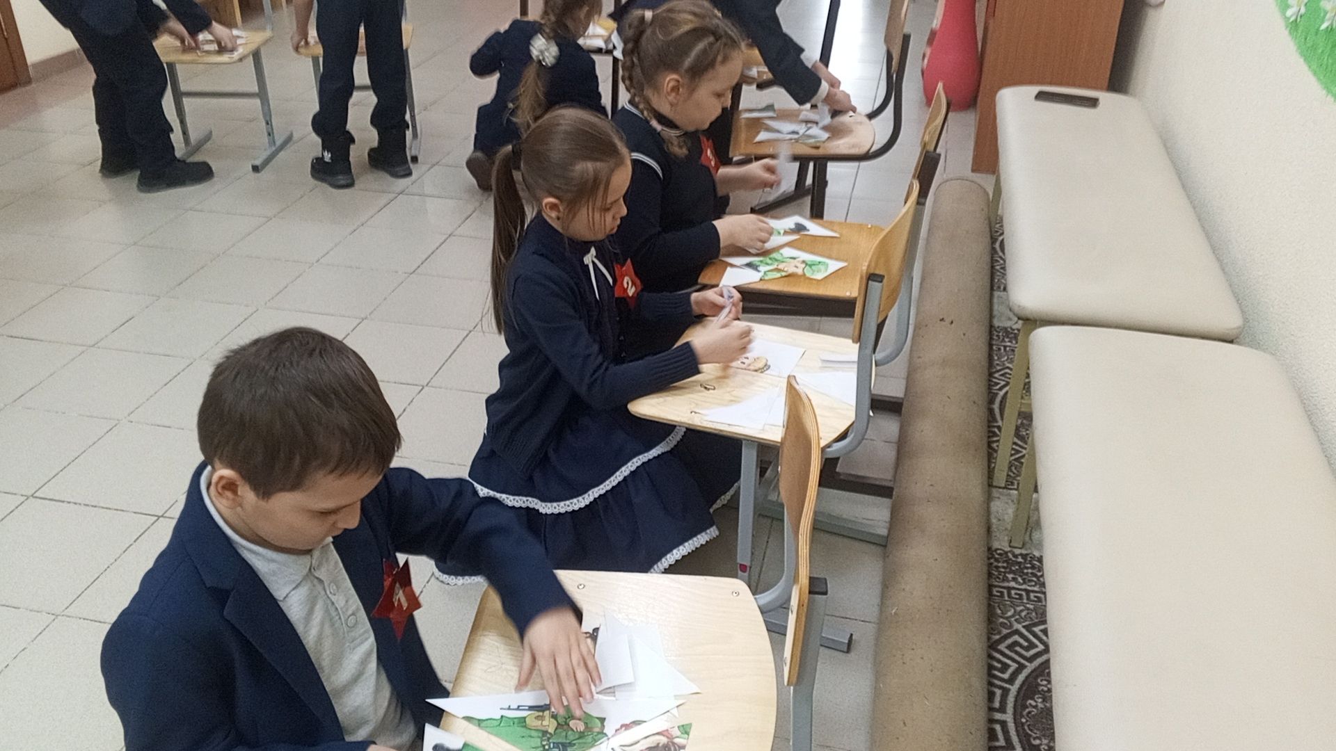 В Доме детского творчества Болгара выбрали самых ловких и эрудированных защитников