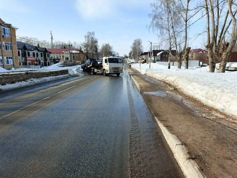 В Болгаре в сугробе обнаружили автомобиль без номеров