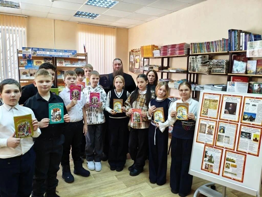 В Болгаре отметили День православной книги духовным часом для школьников