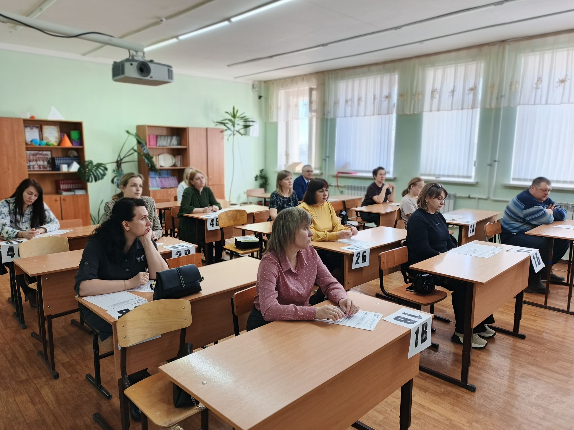 Родители выпускников Спасского района сдали ОГЭ и ЕГЭ вместе с детьми
