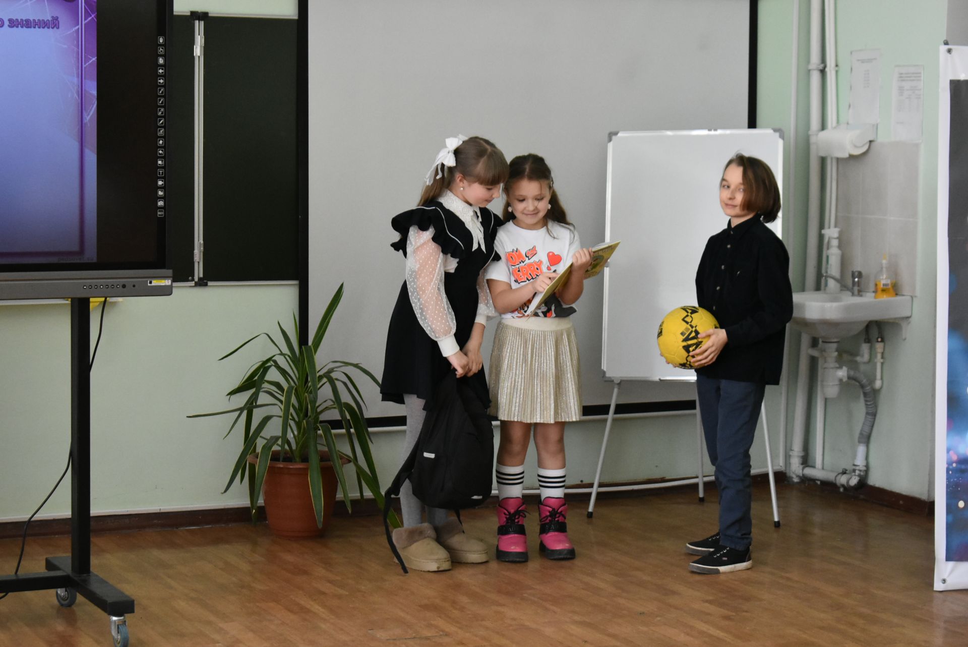 В Болгаре прошёл зональный этап конкурсов «Воспитать человека» и «Сердце отдаю детям»