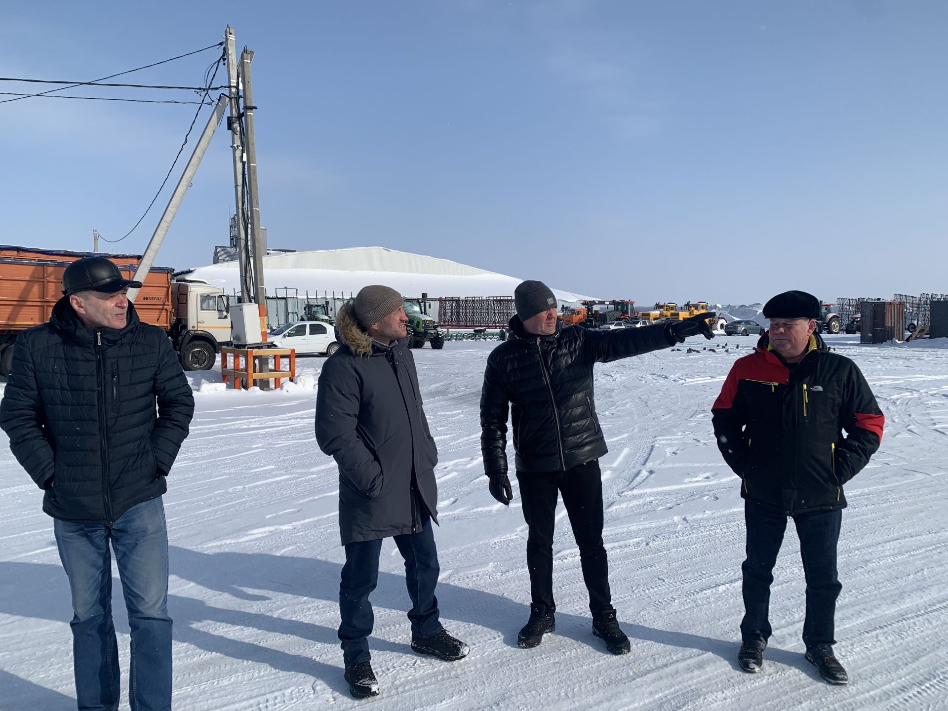 Замминистра сельского хозяйства РТ оценил готовность аграриев Спасского района к весенне-полевым работам