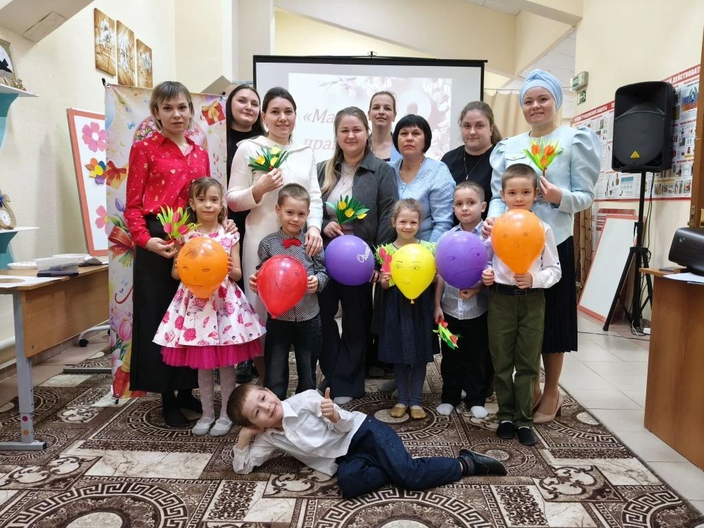 В Доме детского творчества Болгара отметили 8 Марта весёлыми конкурсами