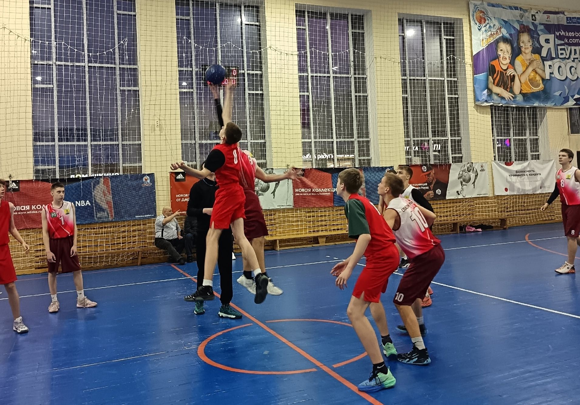 Баскетбольный турнир объединил юных спортсменов Спасского района и Ульяновской области