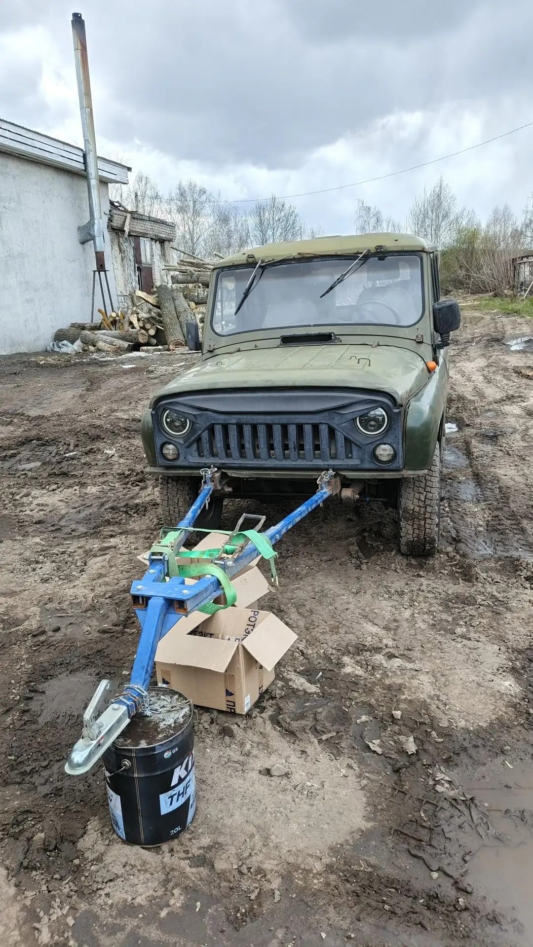 Из Спасского района отправили гуманитарный конвой с техникой и продовольствием для бойцов СВО