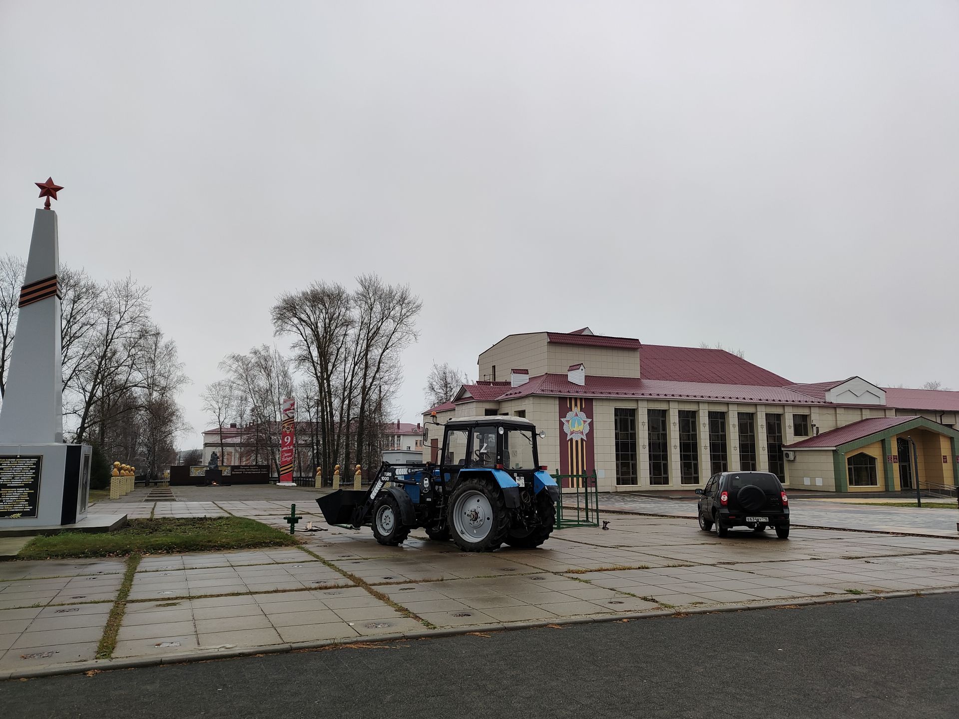 Рустам Минниханов призвал татарстанцев выбрать парки и скверы для благоустройства