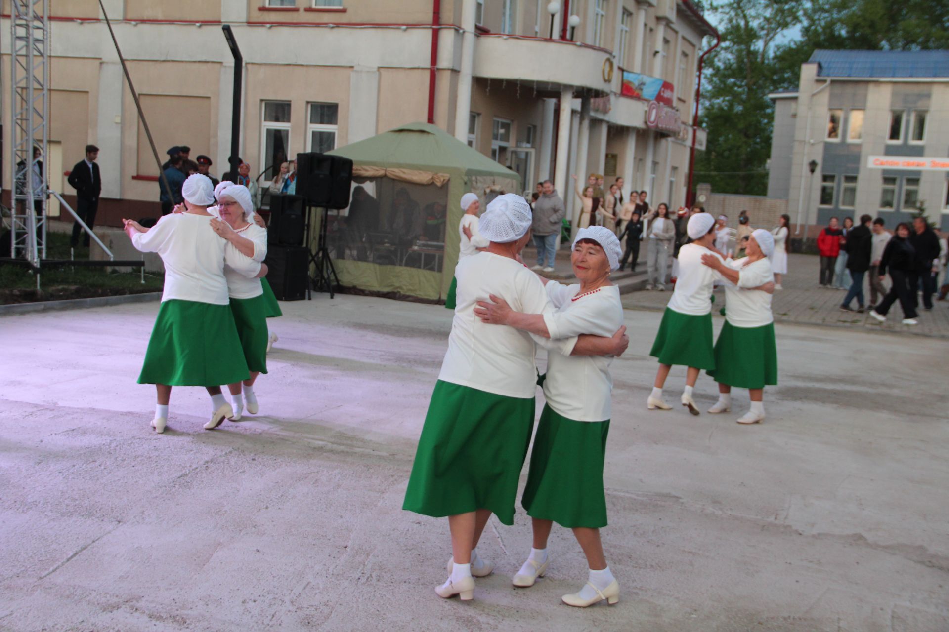 В Болгаре прошёл праздничный концерт, посвящённый 81-й годовщине Великой Победы