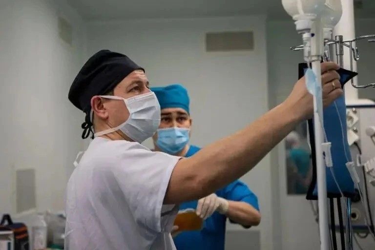Казанские анестезиологи спасли 73-летнюю пациентку с раком и миастенией