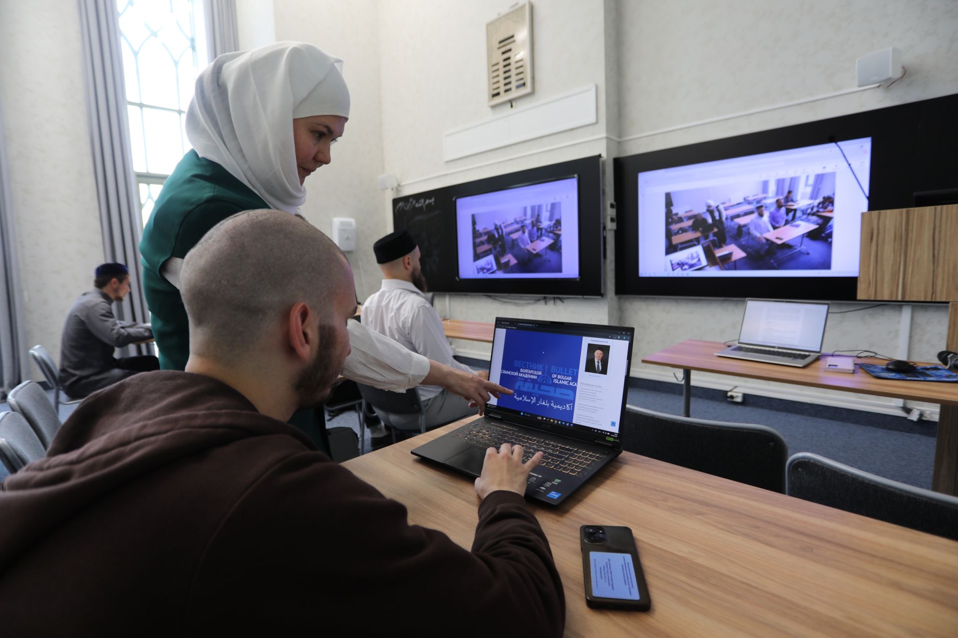 Для магистрантов Болгарской исламской академии провели серию семинаров по исследовательской работе