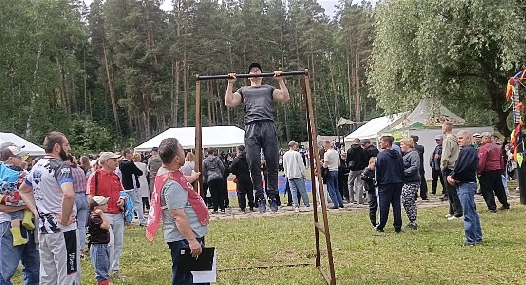 На Сабантуе в Болгаре прошли соревнования по троеборью ГТО