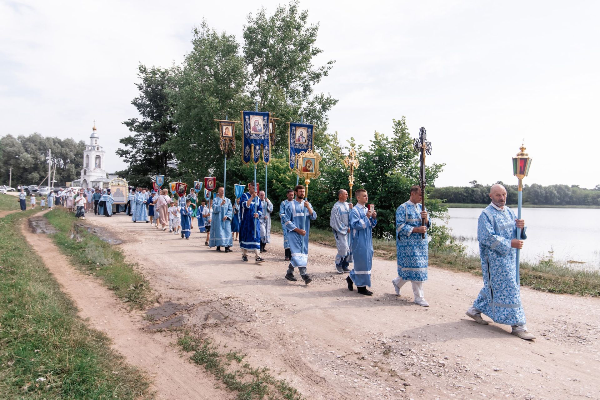 В храме села Три Озера Спасского района почтили память Тихвинской иконы Божией Матери