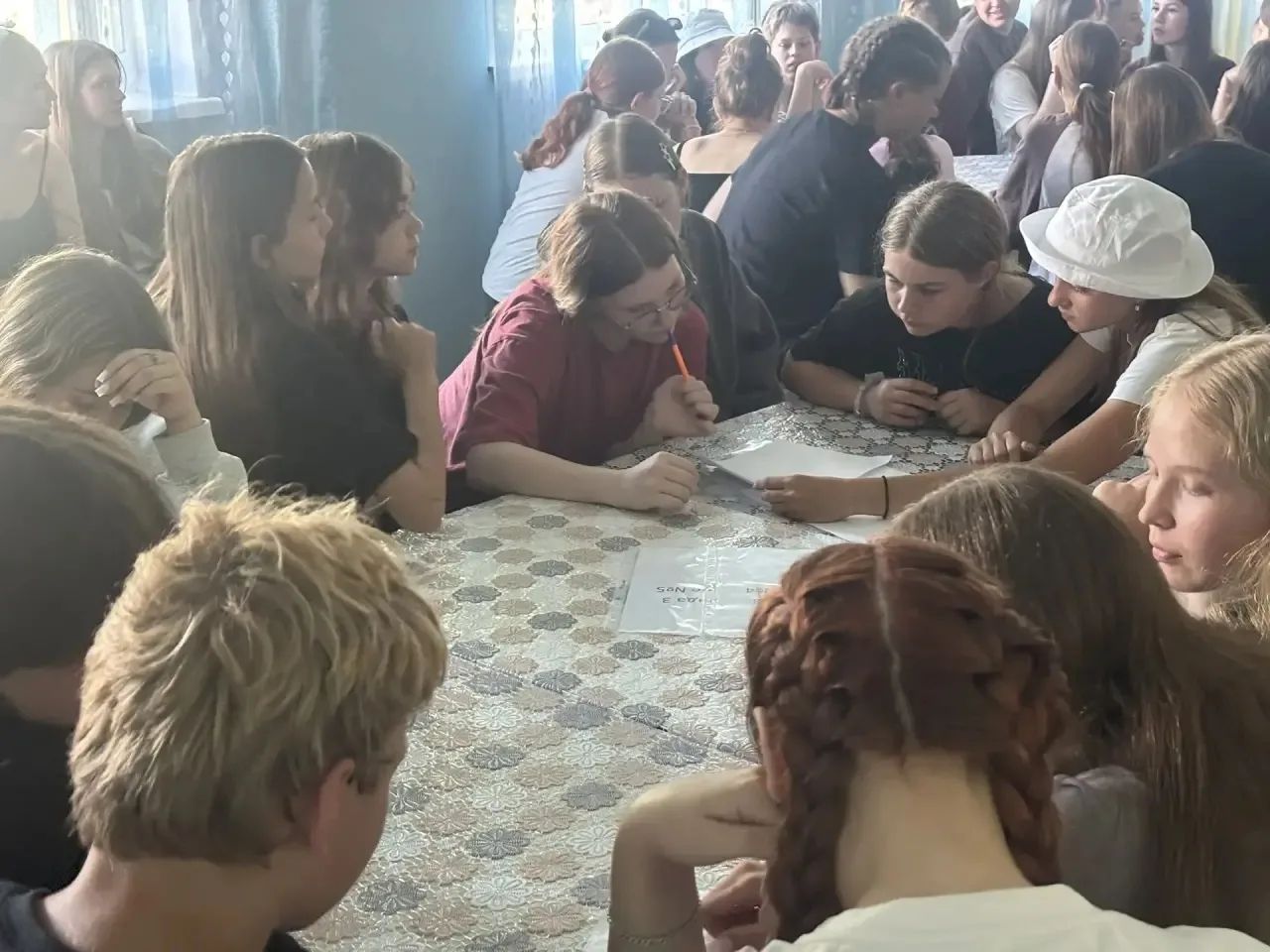 Сотрудники заказника «Спасский» провели для детей из лагеря «Болгар» экологический урок с VR-технологиями