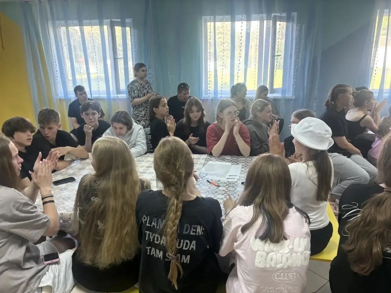 Сотрудники заказника «Спасский» провели для детей из лагеря «Болгар» экологический урок с VR-технологиями