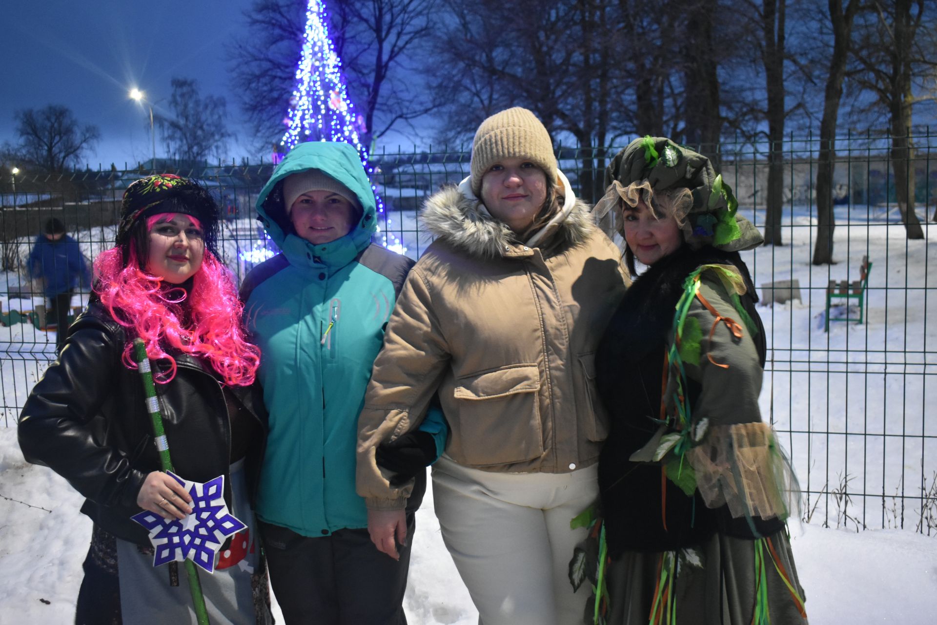 В парке «Дубки» прошла «Новогодняя тусовка»