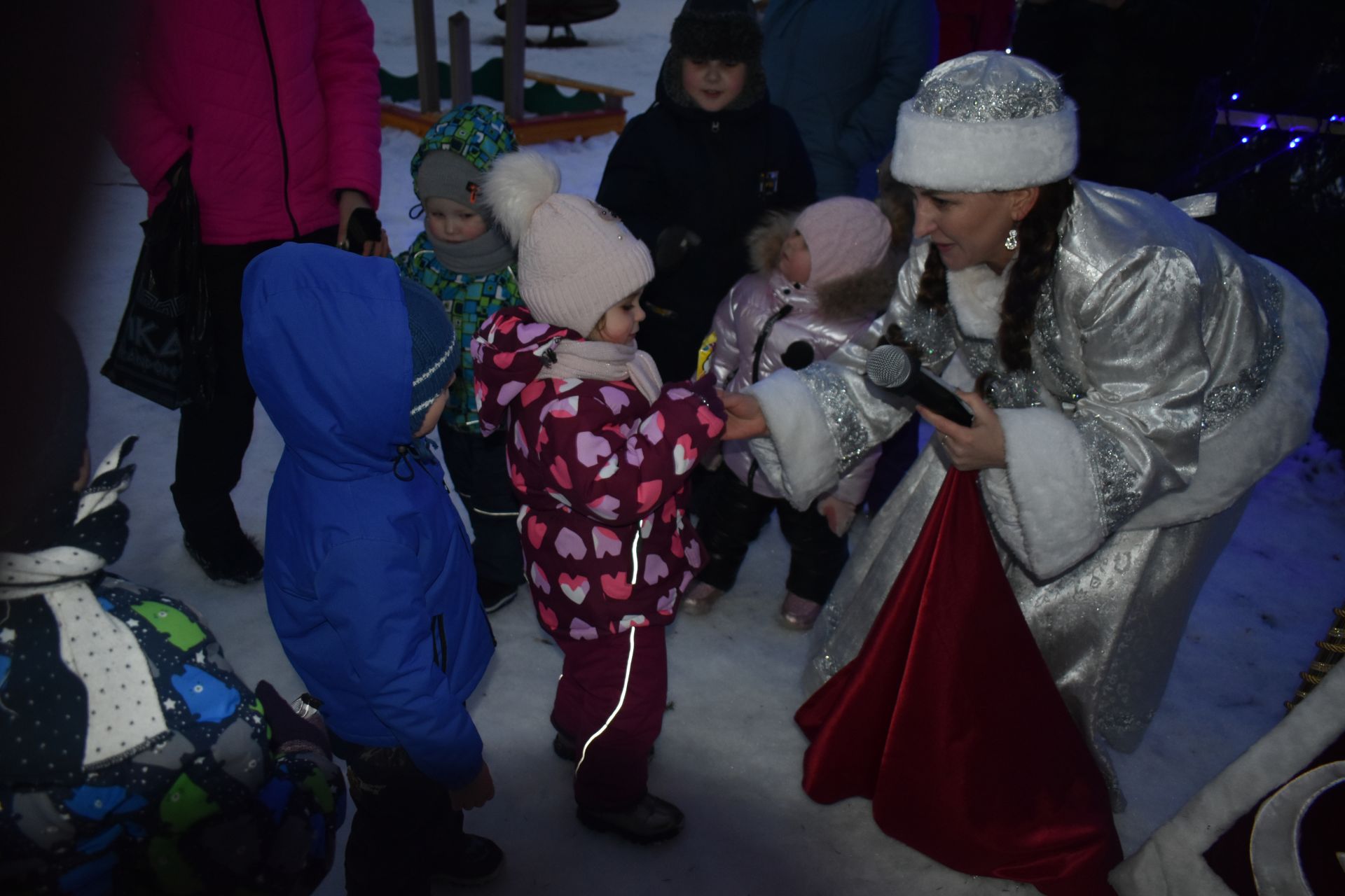 В парке «Дубки» прошла «Новогодняя тусовка»