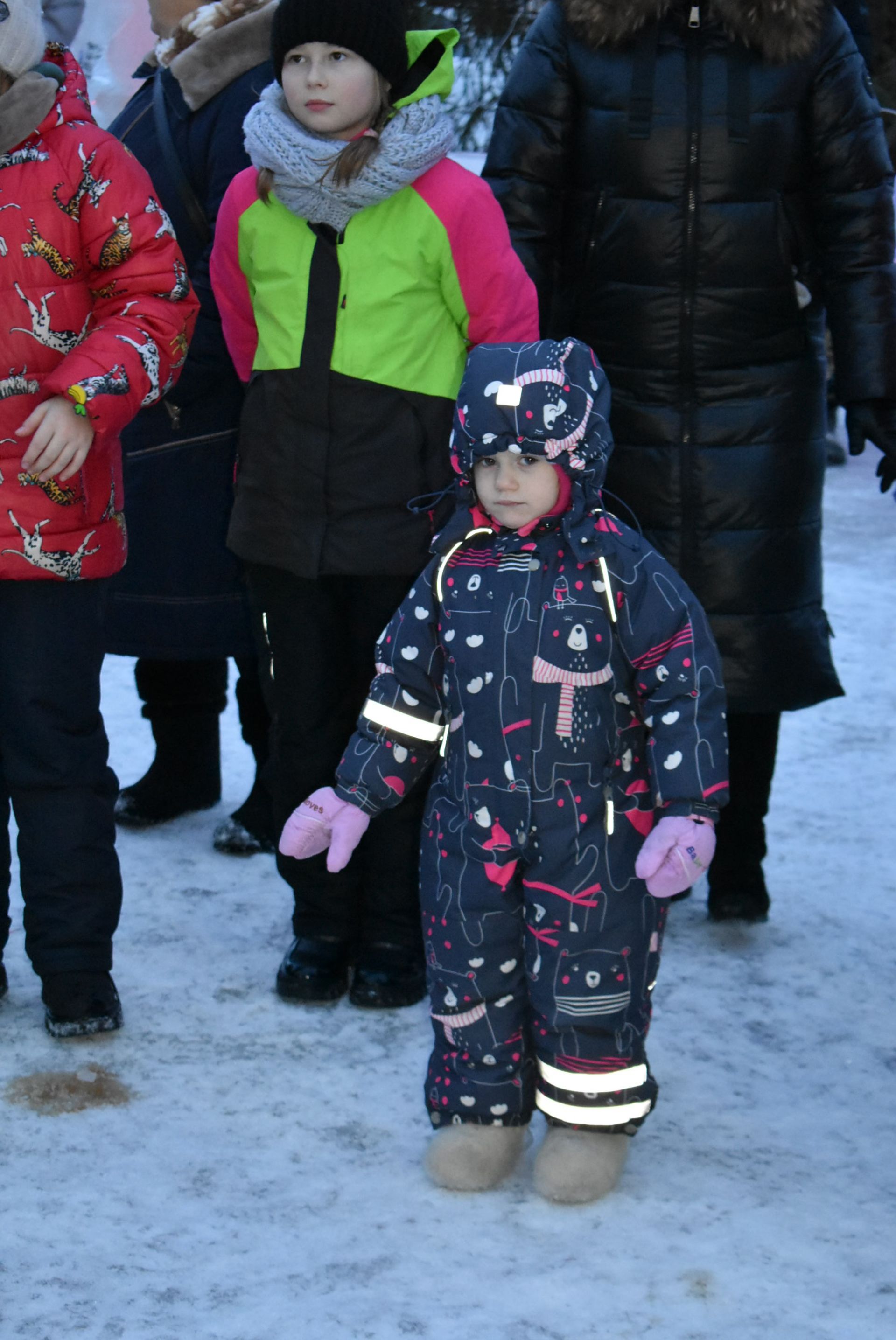 На площадке "Алексеевскдорстроя" Спасского района было не по-зимнему жарко