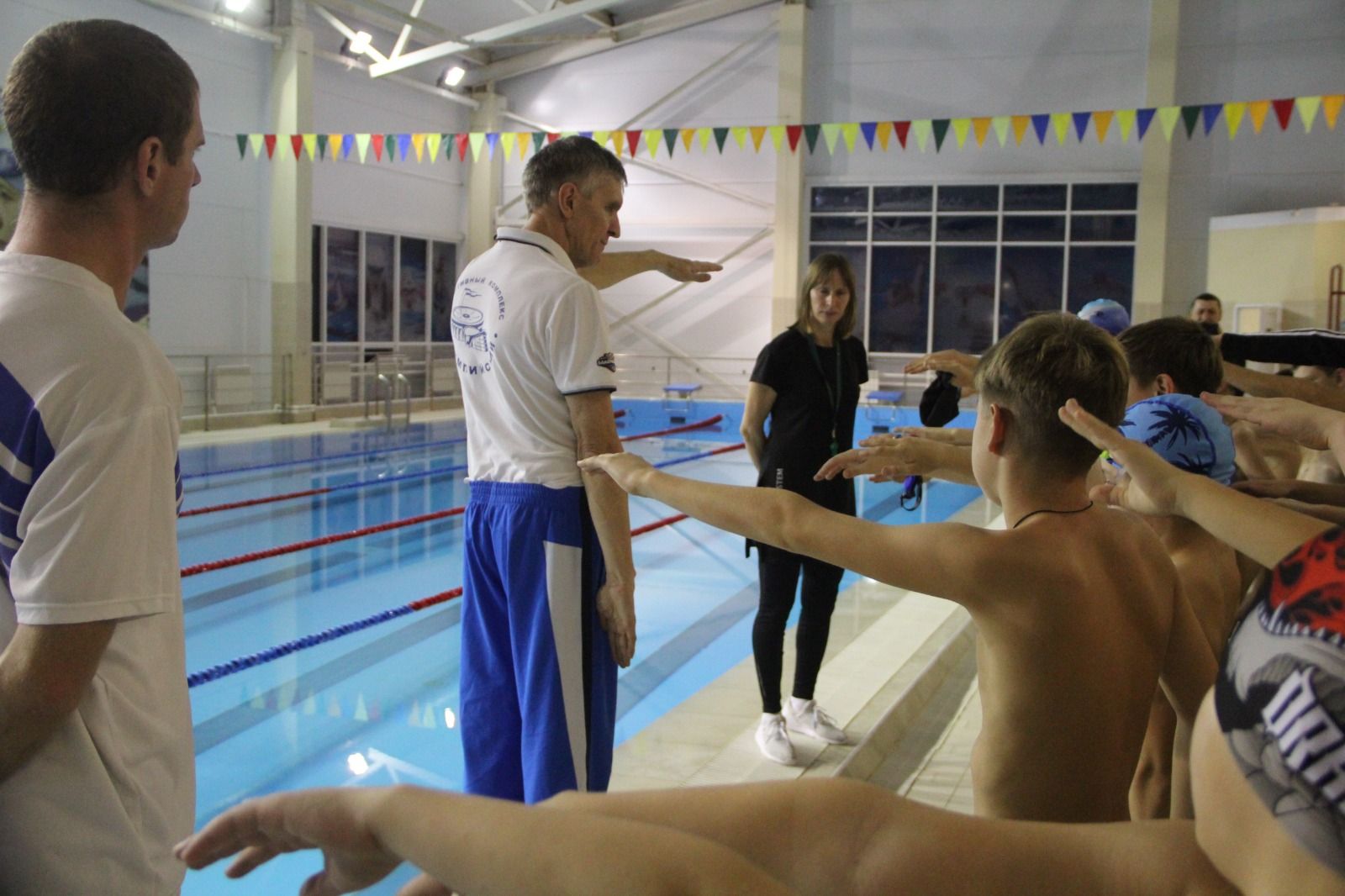 Встреча с чемпионом Европы по плаванию Алексеем Марковским в бассейне "Дулкын"
