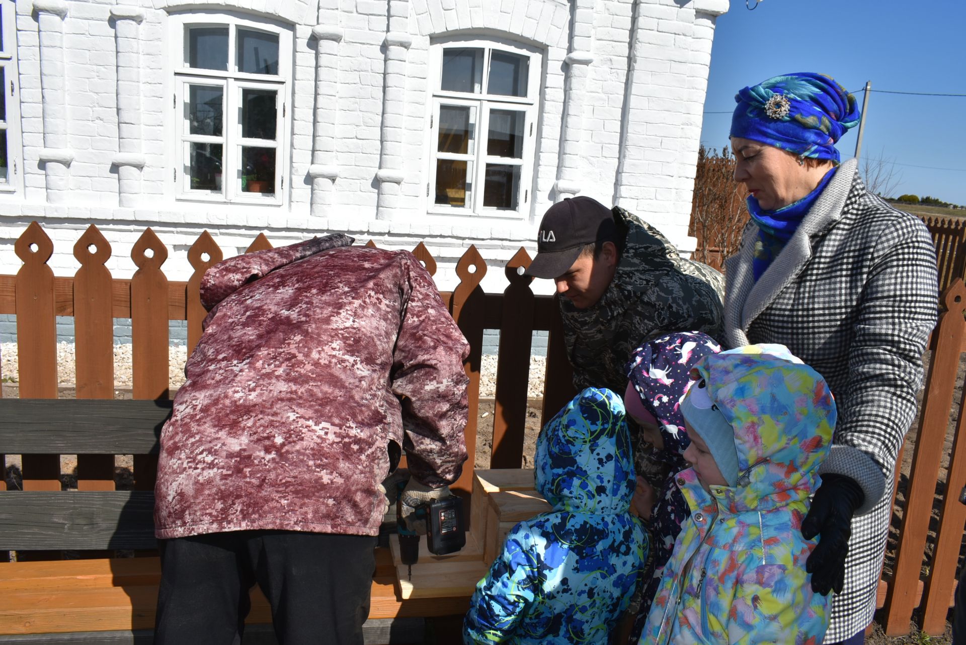 На территории Болгарского музея-заповедника провели экологическую акцию «Скворечник — домик для птиц»