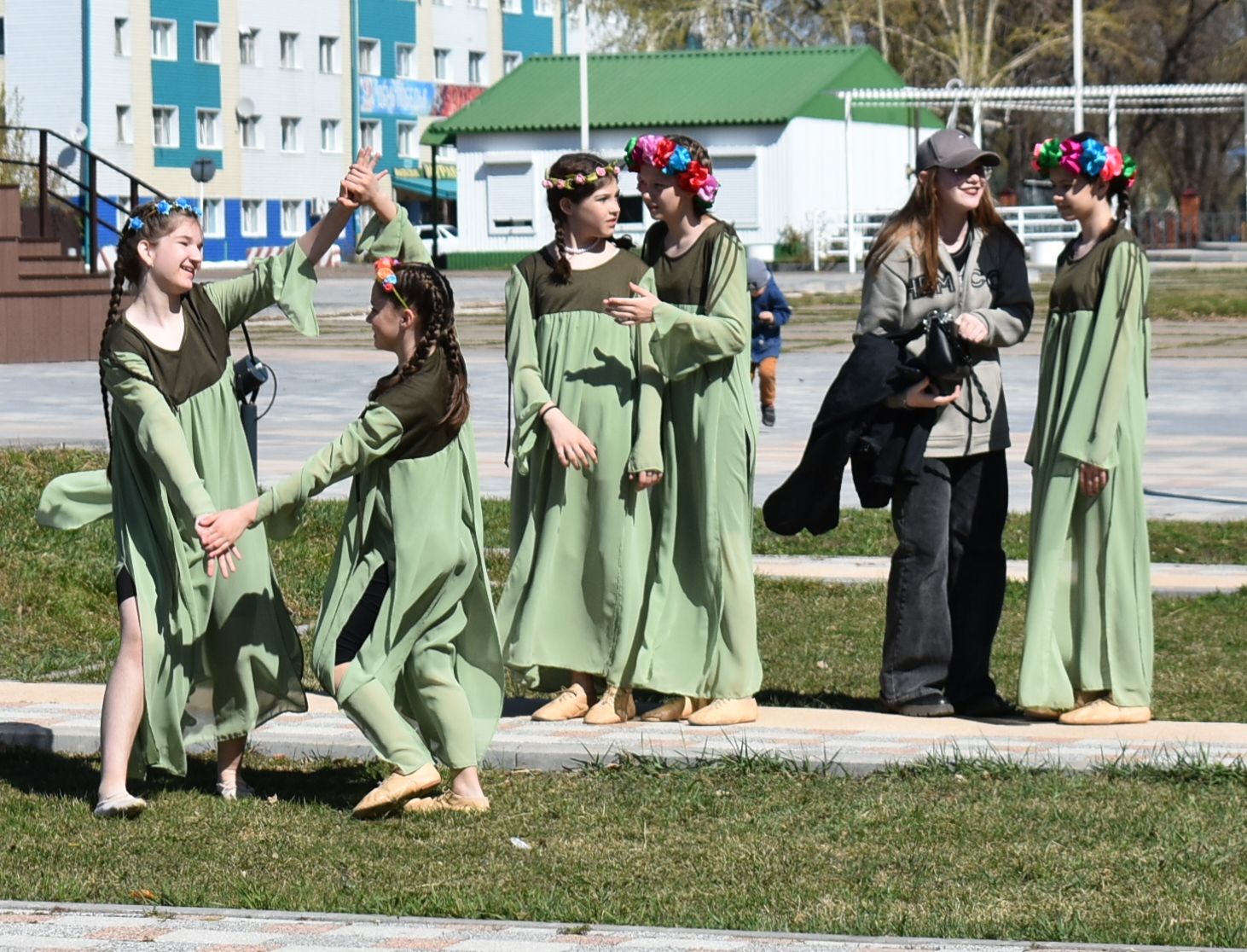 Народные гулянья по случаю празднования Красной горки прошли на главной площади Болгара