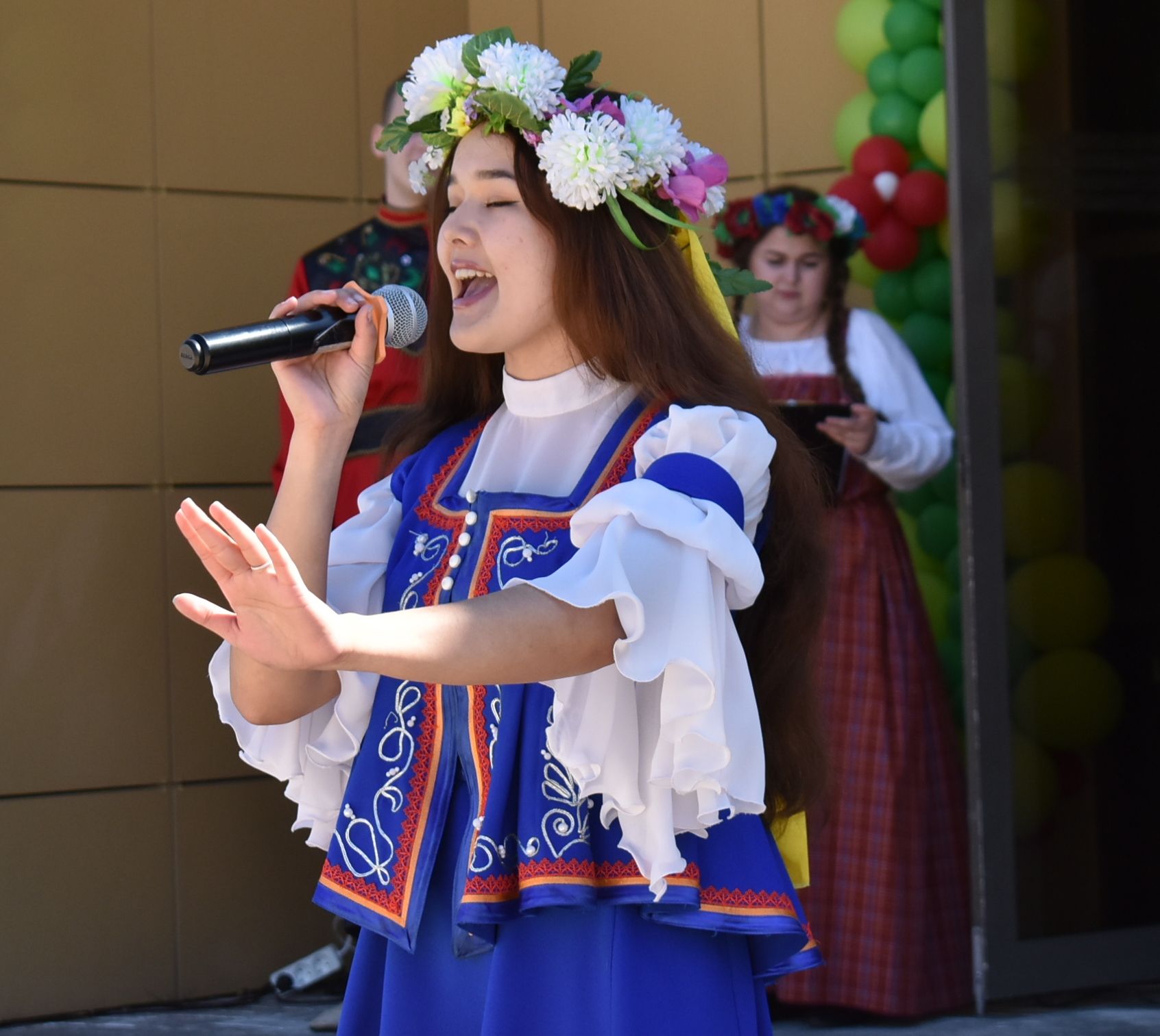 Народные гулянья по случаю празднования Красной горки прошли на главной площади Болгара