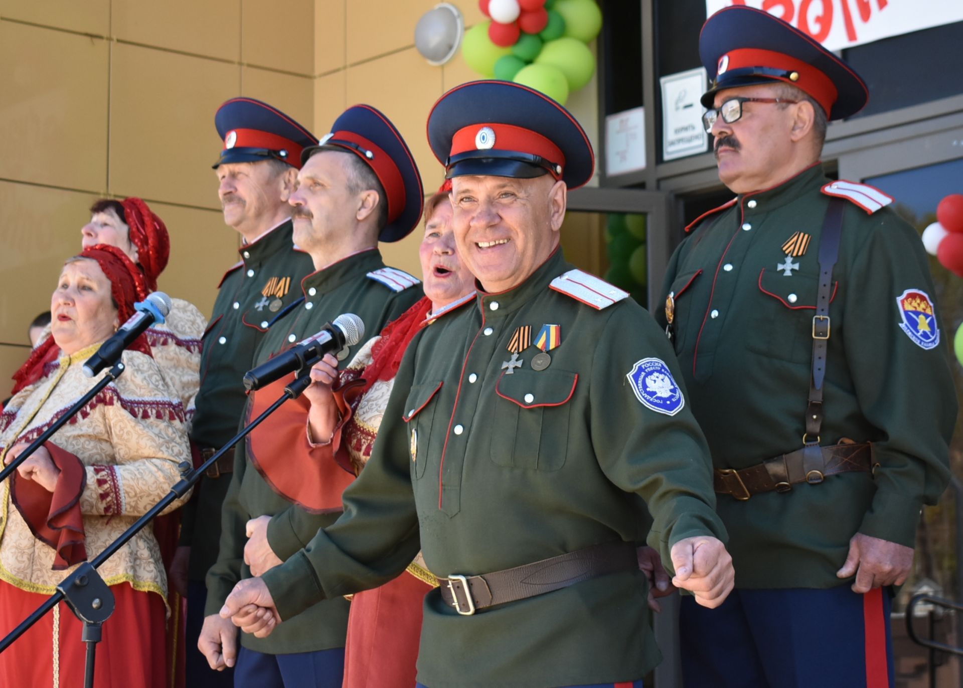 Народные гулянья по случаю празднования Красной горки прошли на главной площади Болгара