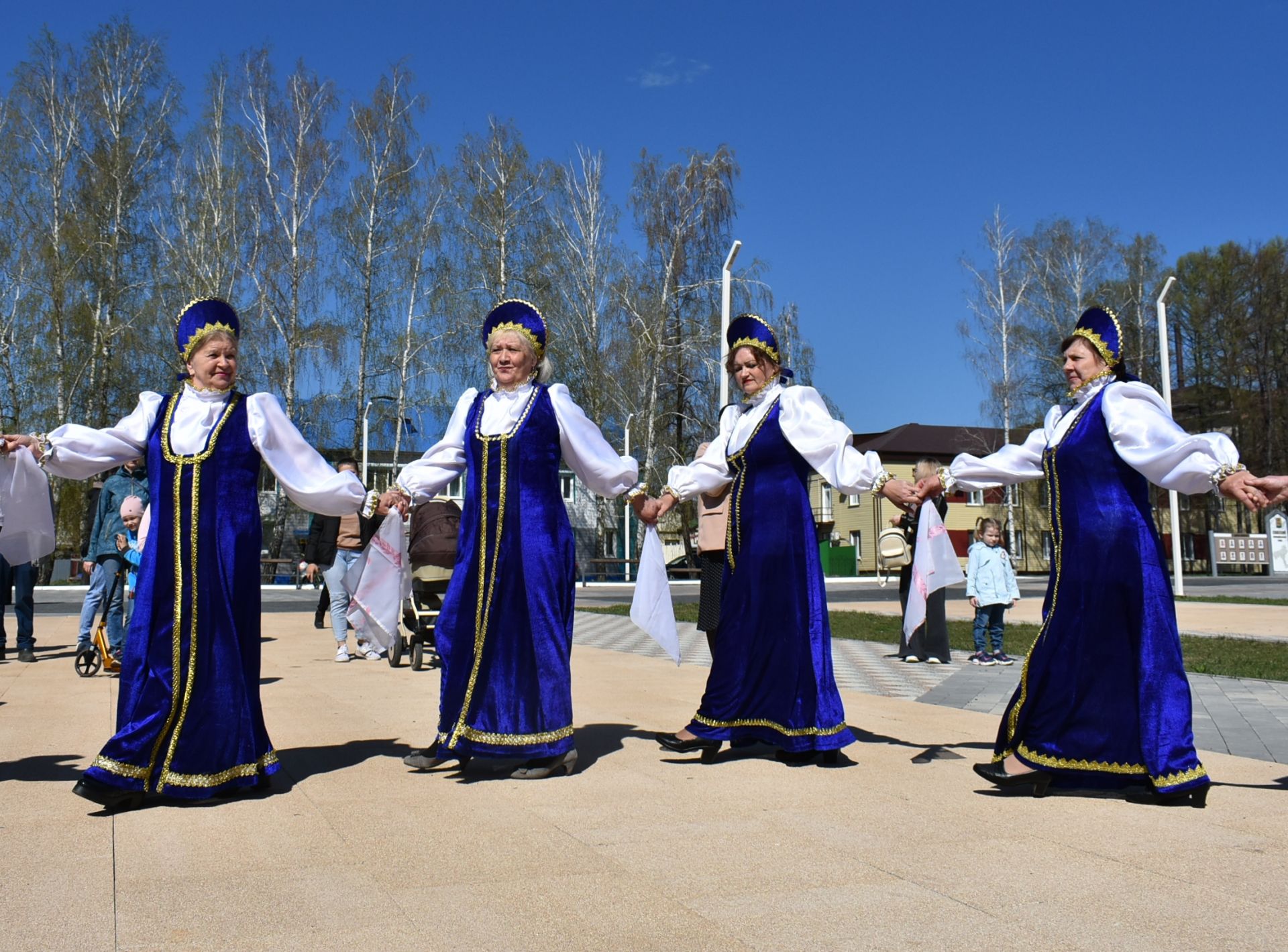 Народные гулянья по случаю празднования Красной горки прошли на главной площади Болгара