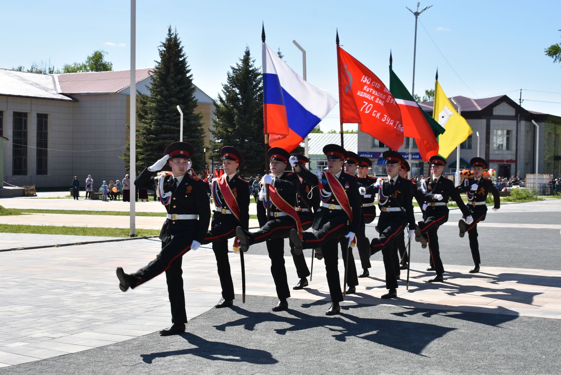 В Болгаре прошёл Парад Победы