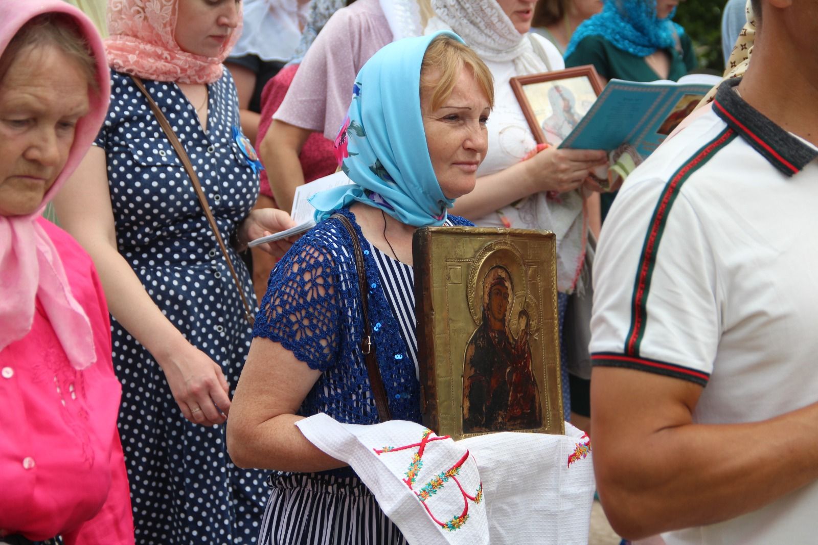 В селе Три Озера прошёл традиционный крестный ход