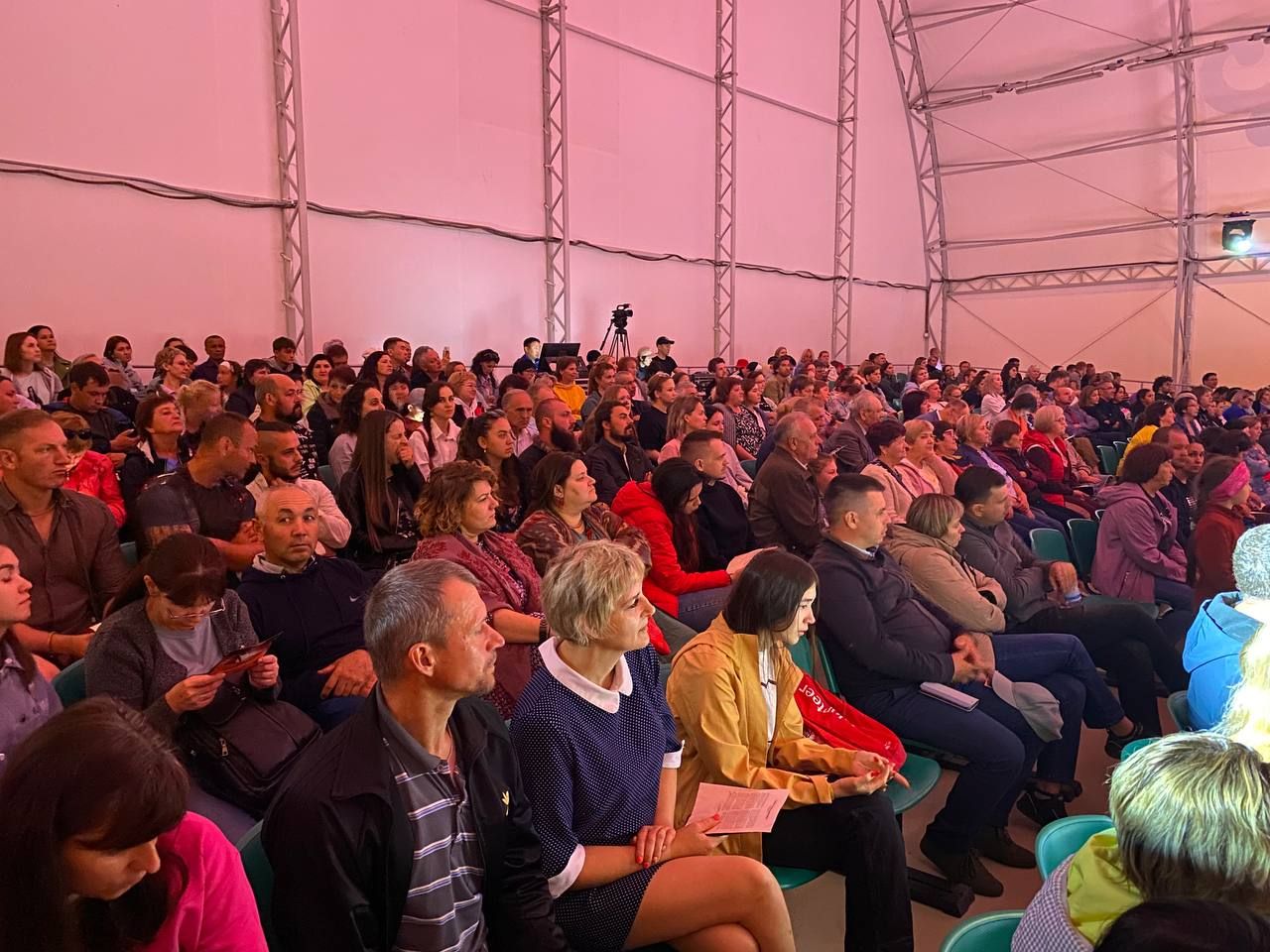 Постановка спектакля театра Олонхо из Республики Якутия на фестивале ""Возрождение: Эпос в современном прочтении".