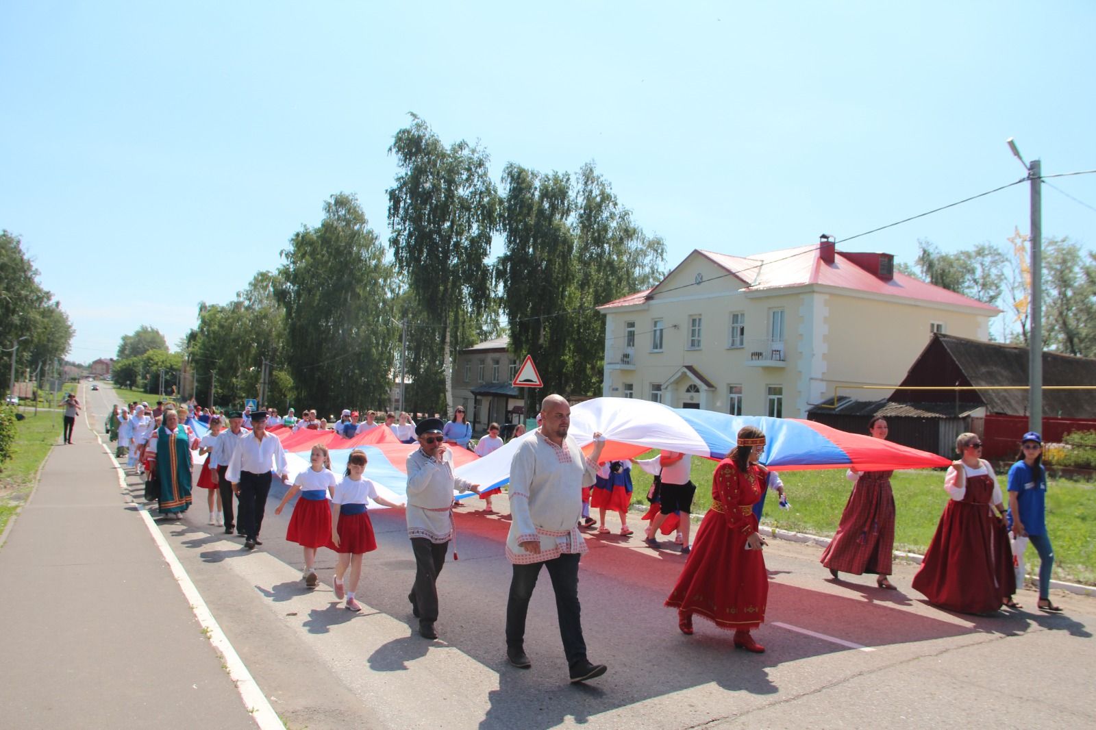 В Болгаре отметили День России